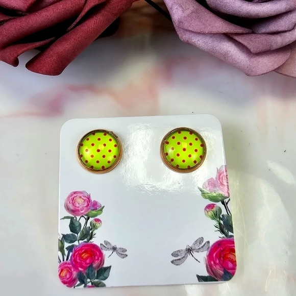 Handmade Stud Earrings - Picture 1 of 2